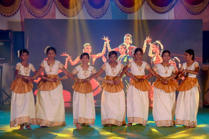 Arya Vidhyasshram International Residential School-Dance