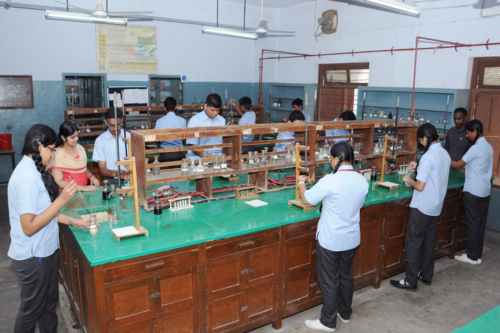 Asan Memorial senior secondary School-Laboratory