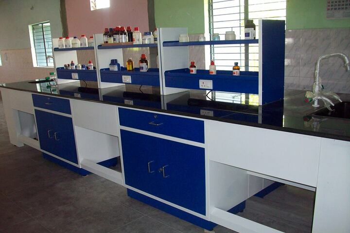 Cambridge Public E-School-Chemsitry Lab