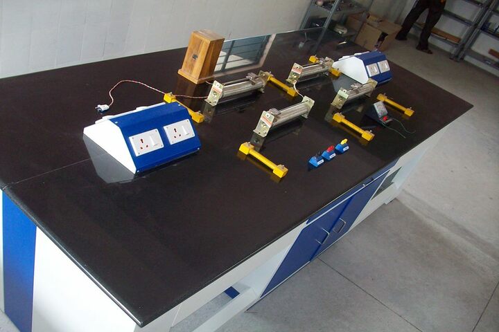 Cambridge Public E-School-Science Lab