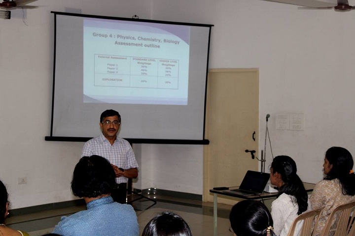 Chinmaya International Residential School-Smart classroom