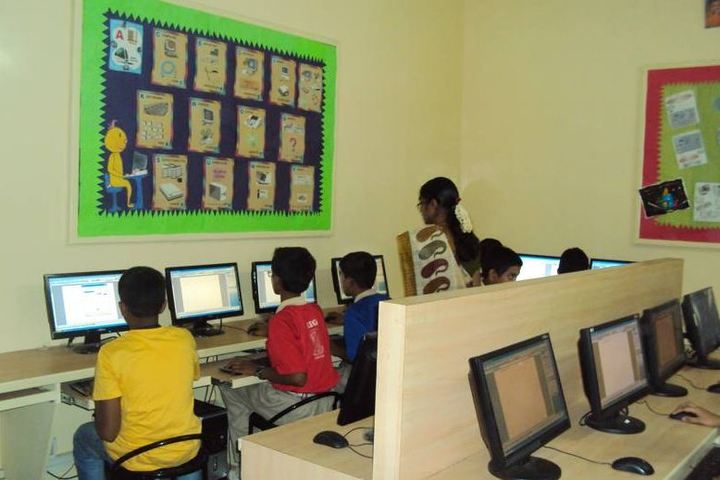 Chinmaya Vidyalaya-Computer Lab