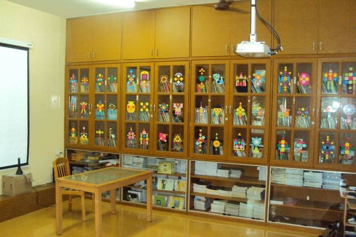 Chinmaya Vidyalaya-Library