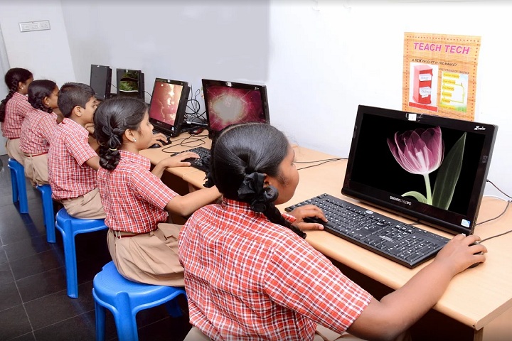 Golden Gates Vidhyashram-Computer Lab
