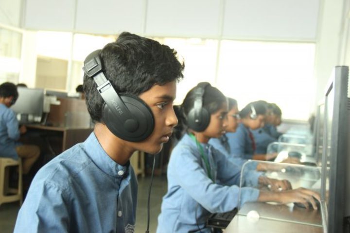 Kamala Niketan Montessori School-English Lab