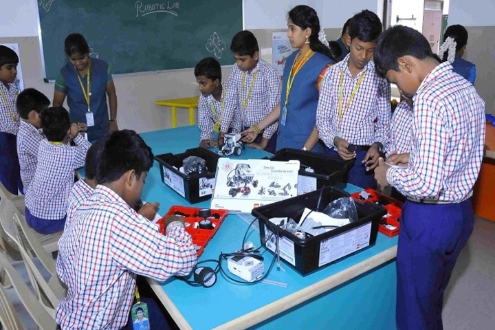 Kingstone International School-Physics Lab