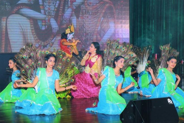 Kola Sarswathi School-Dance