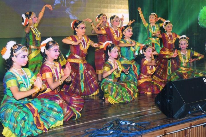 Kola Sarswathi Vaishnav Senior Secondary School-Traditional Dance