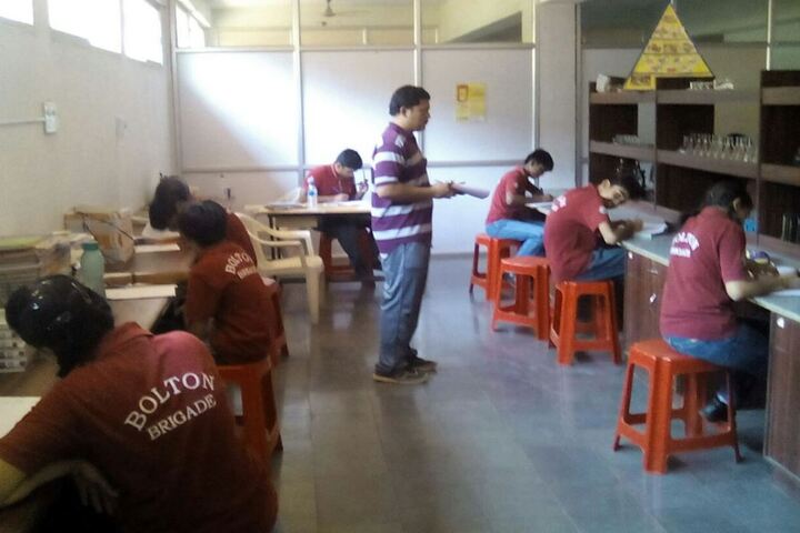 Bolton School-Lab Activity