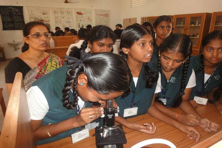 Montfort School-Biology Lab
