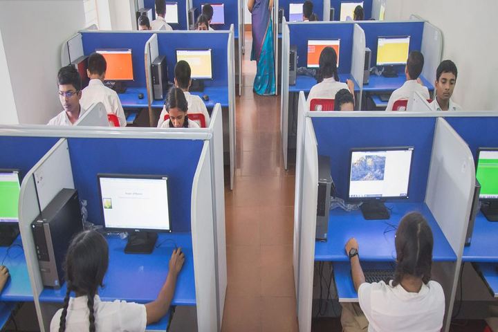 National Public School-Computer Lab