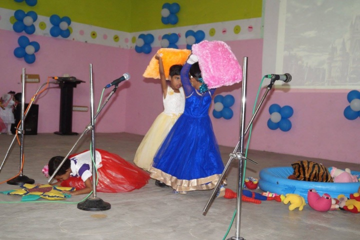 oxaliss international school-Culminating Program