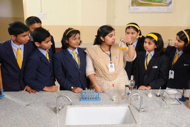 Podar International School-Lab