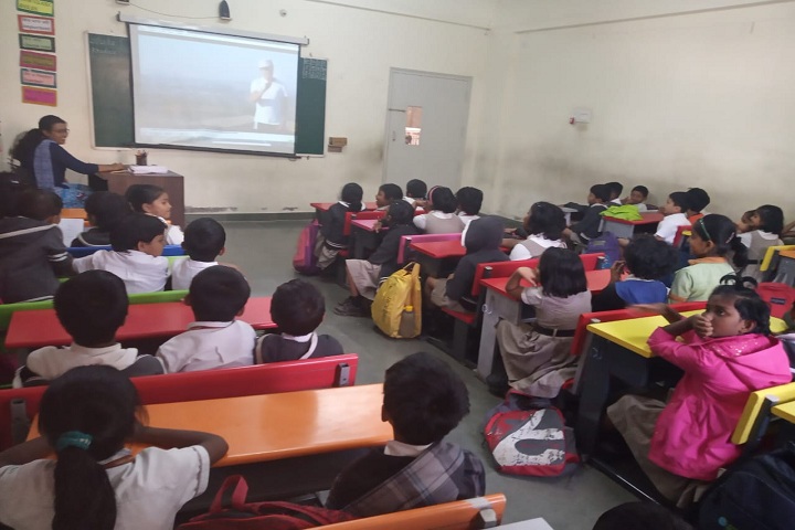 Ravindra Bharathi Global School-Digital Classroom