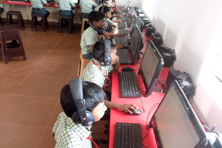 Rose Mary Ideal Public School-Computer lab