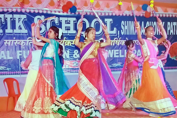 Prakritik School-Dance