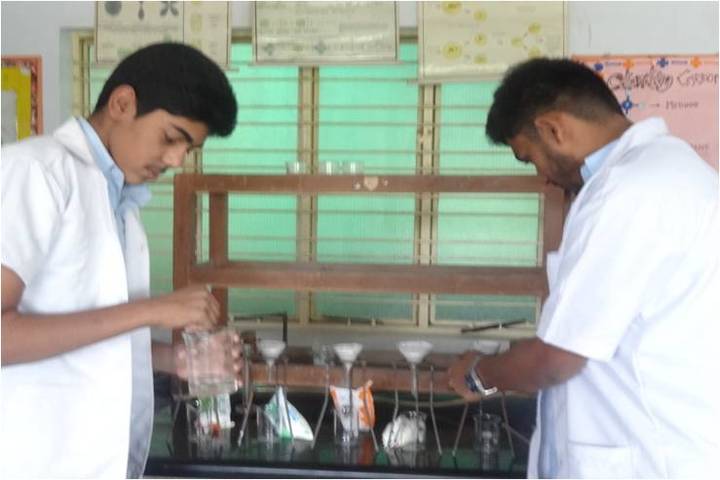 Sishya School - Lab