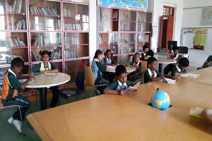Sree Shanthi Anand Vidyalaya-Librray