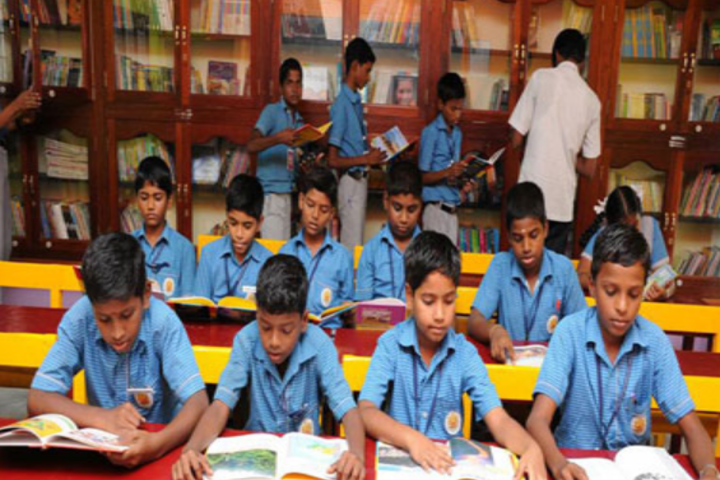 Sri Ramana Public School-library
