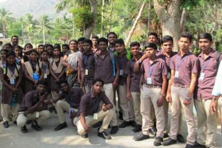 Carmel English School-Students