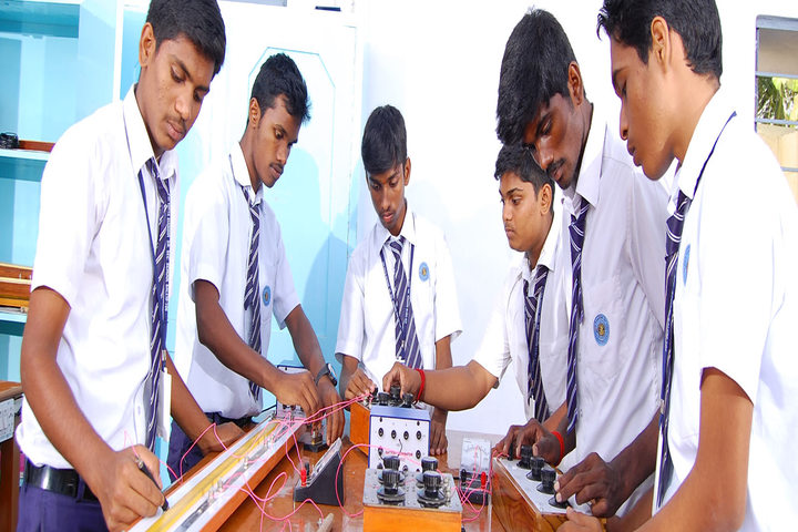 Sri Vidya Mandir Higher Secondary School-IT Lab
