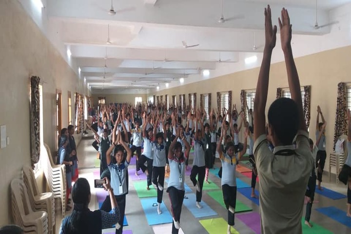 SRM Public School-Yoga