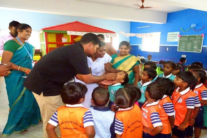 VKM Vidhyalaya School-Health Camp