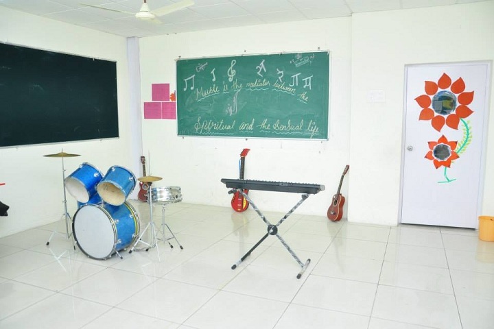 Bhashyam Brooks Ups-Music Room