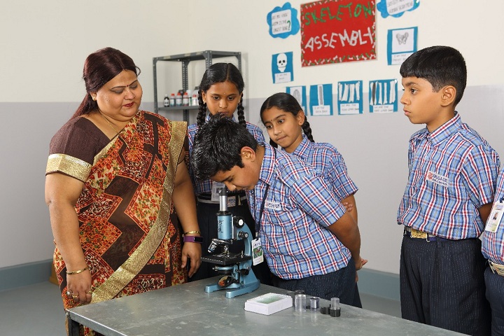 Brigade Public School- Physics Lab