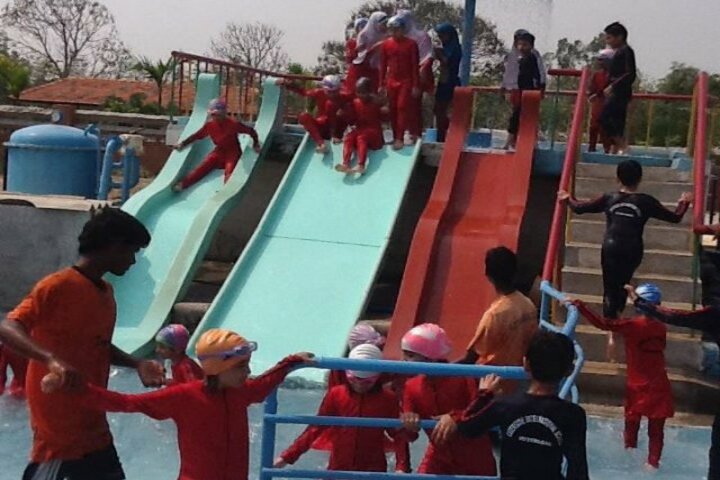 Creekside School-Excursion