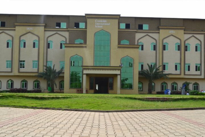 Creekside School-School VIew