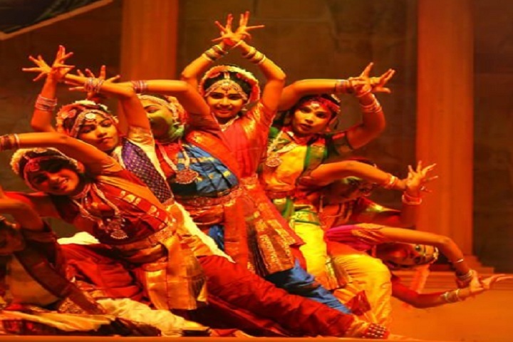 D R S International School-Dance
