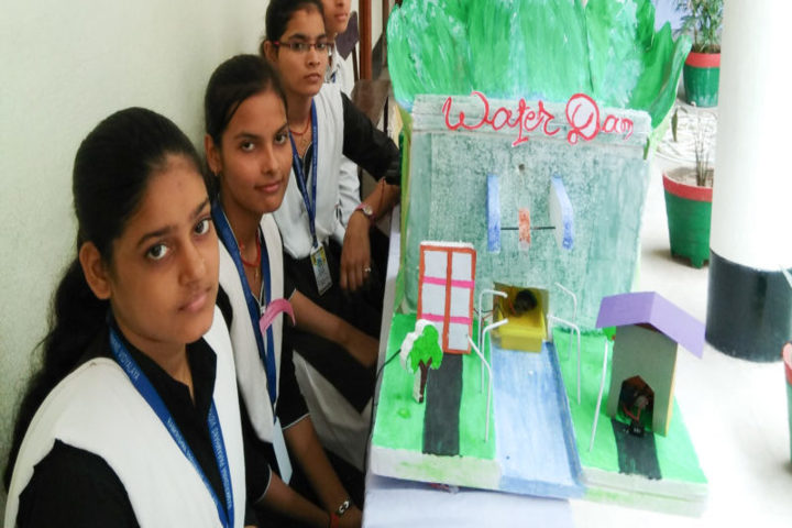 Ramkrishna Paramhans Vidyalaya-Science exhibition