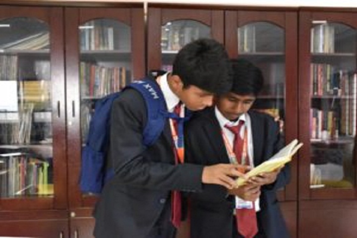Shree Neelkanth Vidyapeeth International School-Library