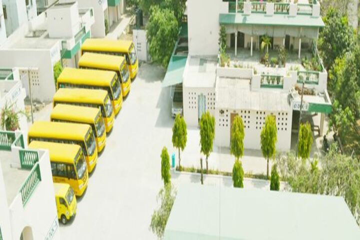 Raza International Girls School-Campus