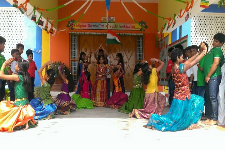 Pioneers International School-Dance