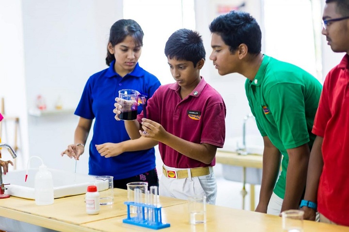 Prerana Waldorf School-Chemistry Lab