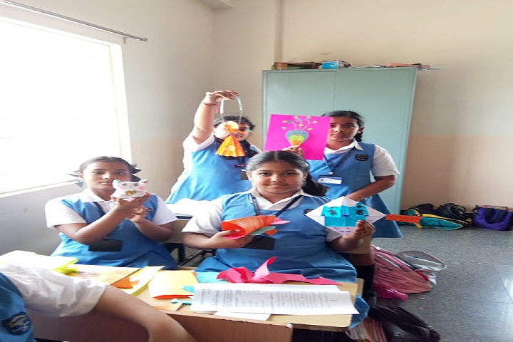 Sadhu Vaswani International School-Puppet Making Competition