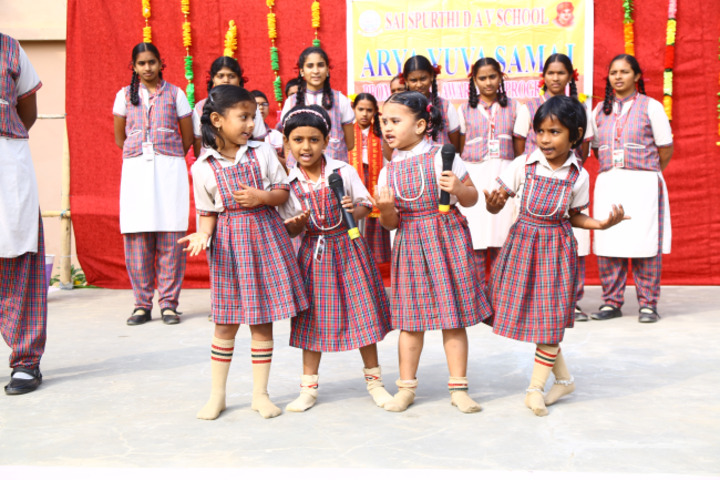 Sai Spurthi D A V School-Group Singing