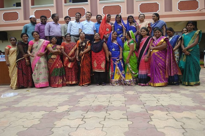 Saritha Vidya Niketan-Staff Group Photo