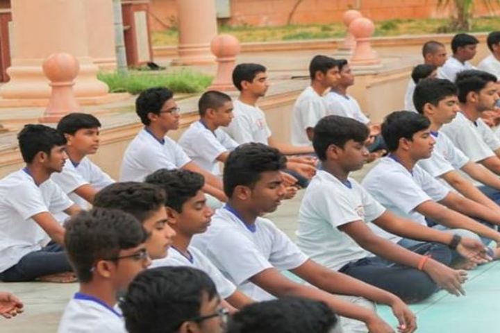 Shree Swaminarayan Gurukul School-Yoga