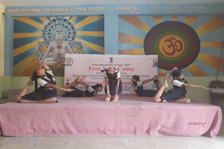 Shri Hanuman Vyayam Shala Public School-Yoga