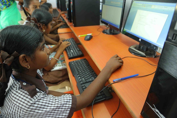 Sree Vidyanikethan High School-IT-Lab