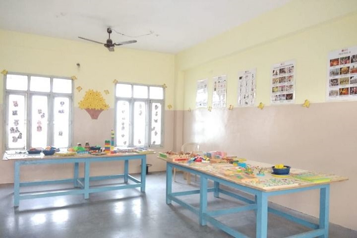 Srinivasa Ramanujan High School-Kindergarden Activity Room