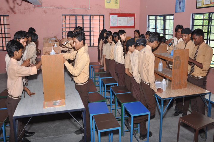Abalone Public School-Chemistry lab