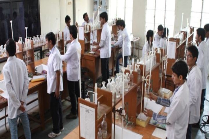 Abhay Pratap Singh International School-Laboratory