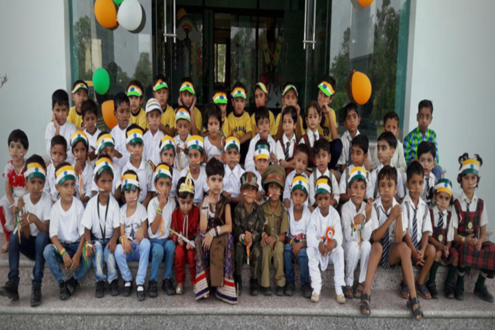 Acme Global School-Independence Day Class Picture