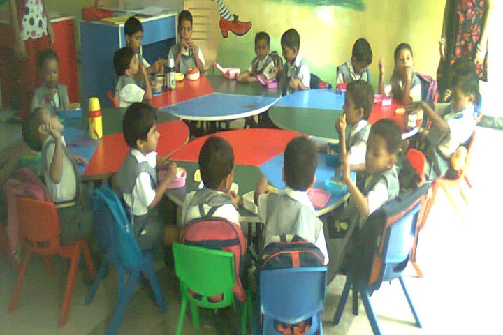 Acme Global School-Kids Classroom