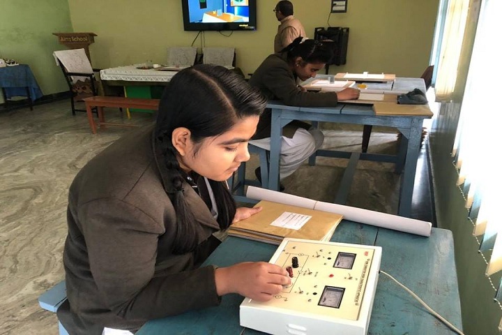 Aims International School -Chemistry Lab