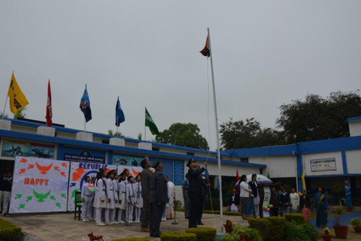 Air Force School - Flag Hosting